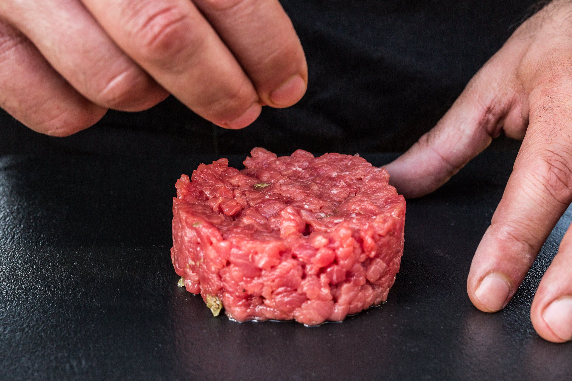 Preparazione della tartare, shooting per Agrileisure